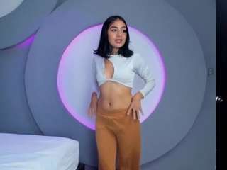 NicolleSweett04