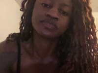 Je suis une jeune femme sensible à la fois audacieuse qui apprécie faire de l’effet aux hommes. Si tu recherche une belle black avec qui passer un bon moment dans le partage, la douceur et l’écoute, vient à moi