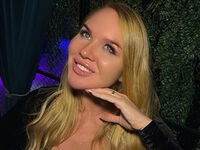 live sex cam AlesiaStrict
