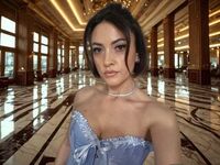 live strip tease show EmiraMiller