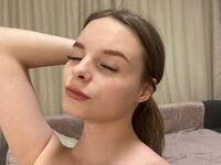 camgirl spreading pussy LisabethMyslim