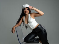 masturbating cam girl RavenBailley