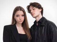 livechat webcam LeoAndMira