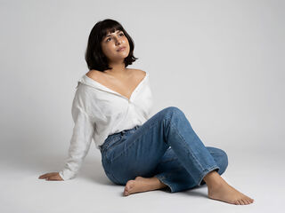 beautiful cam girl AddisonAlba