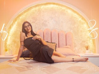 webcam hooker AishaCarpenter