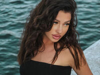 livesex picture AlisaDiLaurentis