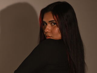 hot strip tease webcam AlizLatifa