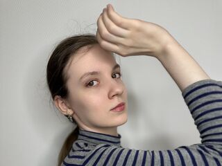 live free chat AlyseCluster