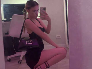 naked camgirl masturbating AngelesBelfiore