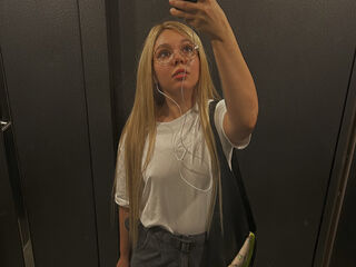 camwhore masturbating with vibrator AnnaSebastian