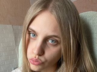sexcam picture AyannaOverturf