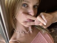 webcamgirl videochat Bellainlingerie