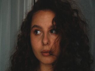 fingering girl chat BertieSiegers