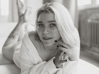 camslut masturbating BreanaAlosta