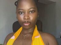 cam girl showing pussy CaramelDaisy