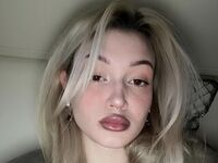 mastubating web cam girl CaseyHemmerling