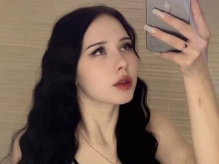 camwhore nude CorrinaWeirich