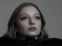 naked webcam girl photo CreolaScheidler