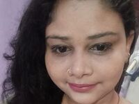 camwhore picture CurvySoniya
