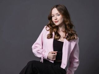naked webcam girl picture DarleenBenjamin