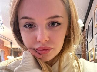 camgirl webcam pic DevonaBradner