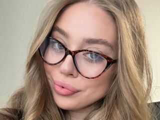 naked girl with cam fingering DianeWhitly