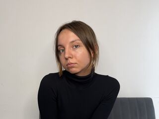 live webcam girl EleonoraSzabo