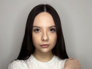 nude cam girl pic EmikoTriana