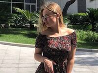 closeup cam EmileeBeyale