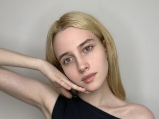 naked cam girl masturbating with sextoy EmmaHurriet