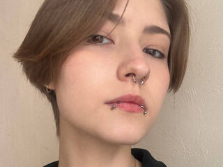 nude camgirl picture EssieAcheampong