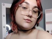 camgirl playing with vibrator FeliciaWiliams