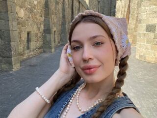 naughty cam girl masturbating with dildo GlindaSankar