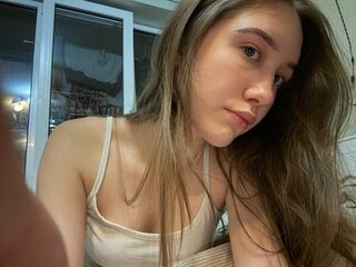 beautiful girl cam JeniseLozado