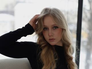 girl cam JennieEstrela