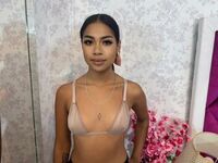 masturbating girl JessiClauds