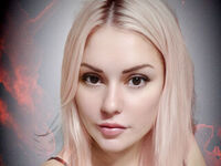 cam girl playing with sextoy KarinaEvani