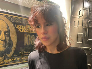 nude camgirl pic KatieSanz