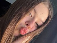 beautiful webcamgirl KristiGroun