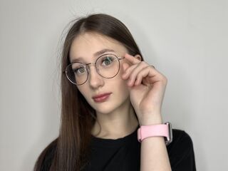 spy web cam LatriciaSuet