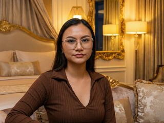 naked camgirl fingering pussy LeticiaHinkley