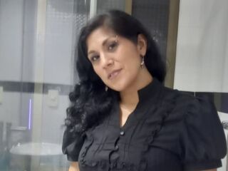 cam stripper LiaClarson