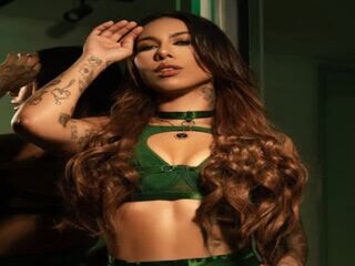 girl sex cam LilyHarpers