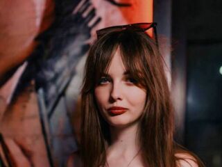 camgirl porn LisaDrake