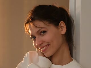 hot cam LivelyLaurie