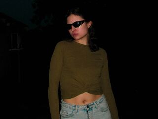 cam girl fingering pussy LolaAspis