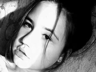 free live cam LoriFlox