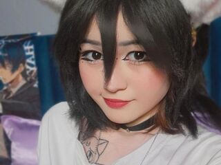 camgirl masturbating with vibrator LuoMay