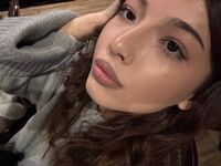 naked camgirl picture LynetteLavoie