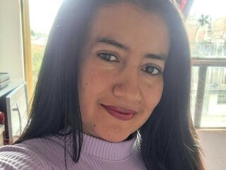 camwhore fingering pussy MariaStrike